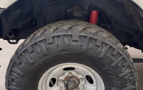 Toyota Land Cruiser 100 рестайлинг 2, 2005 год, 2 900 000 рублей, 18 фотография