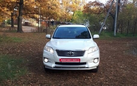 Toyota RAV4, 2011 год, 1 100 000 рублей, 5 фотография