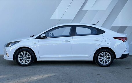 Hyundai Solaris II рестайлинг, 2022 год, 1 560 000 рублей, 9 фотография
