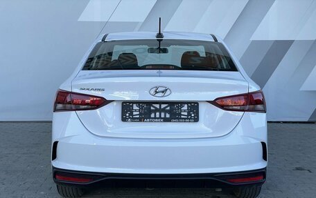 Hyundai Solaris II рестайлинг, 2022 год, 1 560 000 рублей, 6 фотография