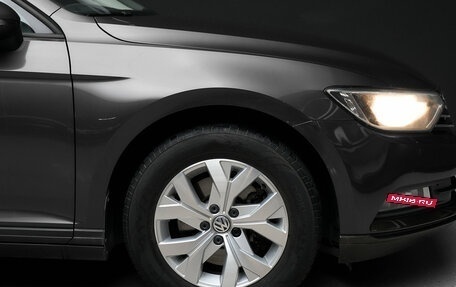 Volkswagen Passat B8 рестайлинг, 2018 год, 1 900 000 рублей, 10 фотография
