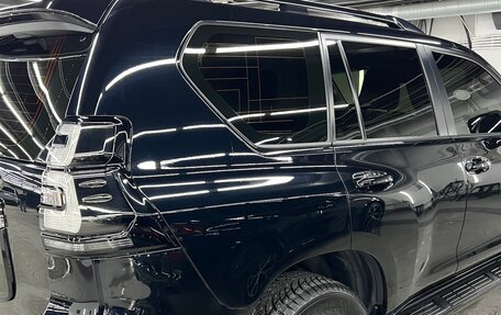 Toyota Land Cruiser Prado 150 рестайлинг, 2021 год, 6 500 000 рублей, 3 фотография
