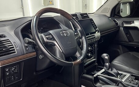 Toyota Land Cruiser Prado 150 рестайлинг, 2021 год, 6 500 000 рублей, 10 фотография
