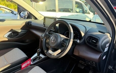 Toyota Yaris Cross, 2022 год, 1 343 000 рублей, 11 фотография