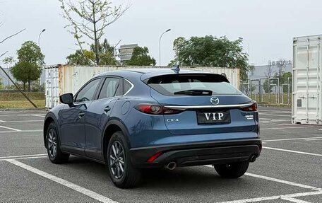 Mazda CX-4, 2022 год, 1 600 000 рублей, 6 фотография