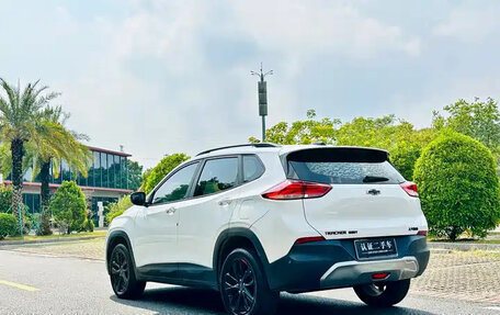 Chevrolet Trax, 2023 год, 1 300 999 рублей, 6 фотография