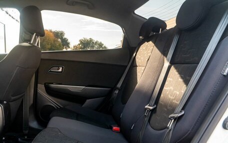 KIA Rio III рестайлинг, 2015 год, 955 000 рублей, 28 фотография