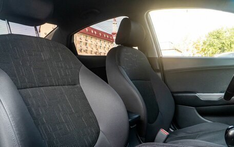 KIA Rio III рестайлинг, 2015 год, 955 000 рублей, 27 фотография