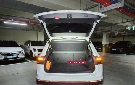 Volkswagen Tiguan II, 2023 год, 3 170 777 рублей, 3 фотография