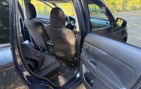 Mitsubishi Outlander III рестайлинг 3, 2018 год, 2 350 000 рублей, 17 фотография