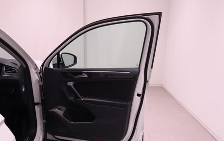 Volkswagen Tiguan II, 2018 год, 1 750 006 рублей, 8 фотография