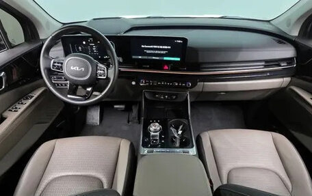 KIA Carnival, 2024 год, 2 150 000 рублей, 6 фотография