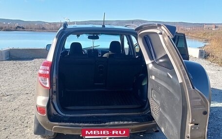 Toyota RAV4, 2010 год, 1 300 000 рублей, 8 фотография