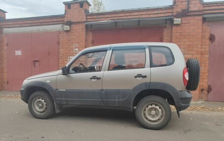 Chevrolet Niva I рестайлинг, 2015 год, 590 000 рублей, 5 фотография