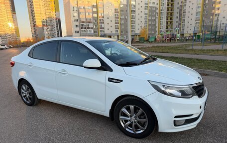 KIA Rio III рестайлинг, 2015 год, 930 000 рублей, 4 фотография