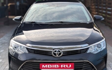 Toyota Camry, 2017 год, 1 850 000 рублей, 9 фотография