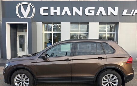 Volkswagen Tiguan II, 2019 год, 2 200 000 рублей, 4 фотография