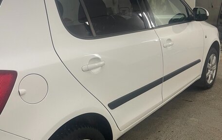 Skoda Fabia II, 2013 год, 690 000 рублей, 3 фотография