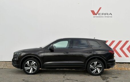 Volkswagen Touareg III, 2018 год, 3 520 000 рублей, 3 фотография