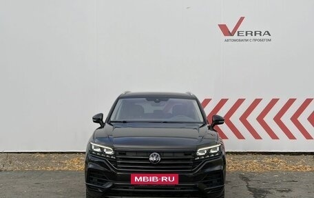 Volkswagen Touareg III, 2018 год, 3 520 000 рублей, 2 фотография