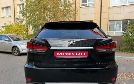 Lexus RX IV рестайлинг, 2020 год, 4 250 000 рублей, 5 фотография