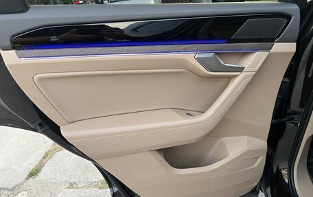 Volkswagen Touareg III, 2020 год, 4 250 000 рублей, 12 фотография