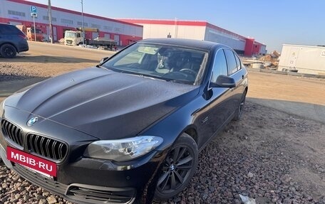 BMW 5 серия, 2015 год, 1 250 000 рублей, 2 фотография