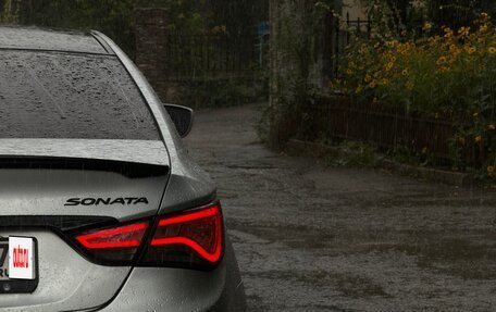 Hyundai Sonata VI, 2011 год, 1 050 000 рублей, 6 фотография