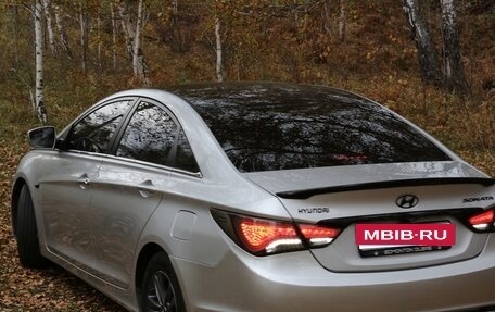 Hyundai Sonata VI, 2011 год, 1 050 000 рублей, 8 фотография