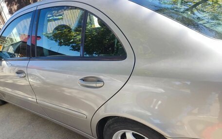 Mercedes-Benz E-Класс, 2004 год, 990 000 рублей, 4 фотография