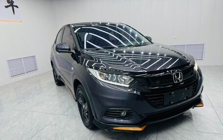 Honda Vezel, 2022 год, 1 568 000 рублей, 3 фотография