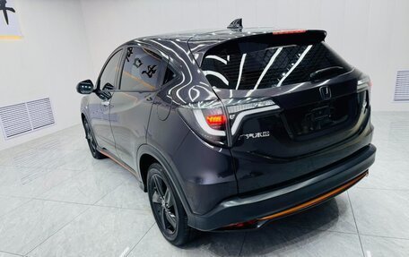 Honda Vezel, 2022 год, 1 568 000 рублей, 5 фотография