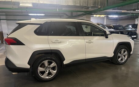 Toyota RAV4, 2019 год, 3 423 000 рублей, 3 фотография