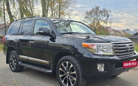 Toyota Land Cruiser 200, 2013 год, 3 999 000 рублей, 2 фотография