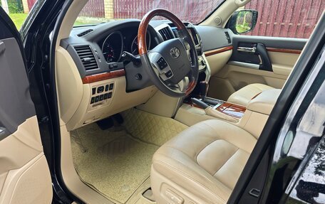 Toyota Land Cruiser 200, 2013 год, 3 999 000 рублей, 10 фотография