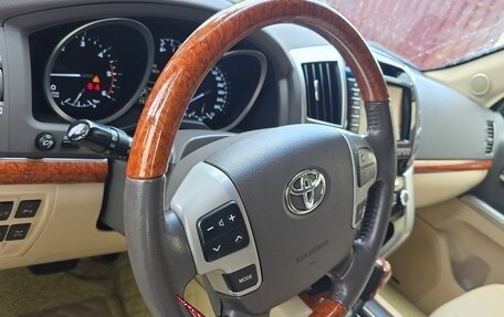 Toyota Land Cruiser 200, 2013 год, 3 999 000 рублей, 11 фотография