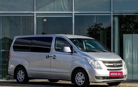 Hyundai Grand Starex Grand Starex I рестайлинг 2, 2008 год, 1 295 000 рублей, 3 фотография