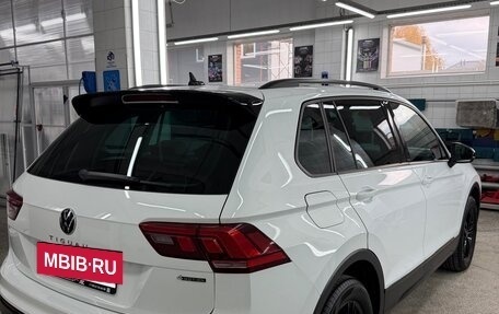 Volkswagen Tiguan II, 2021 год, 4 000 000 рублей, 2 фотография