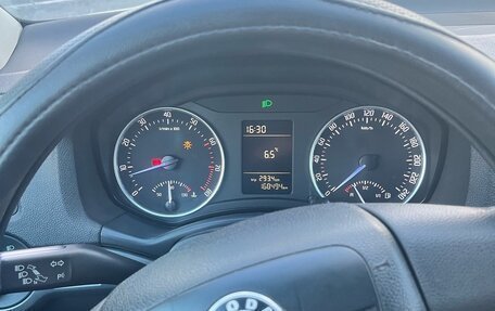 Skoda Octavia, 2011 год, 800 000 рублей, 5 фотография
