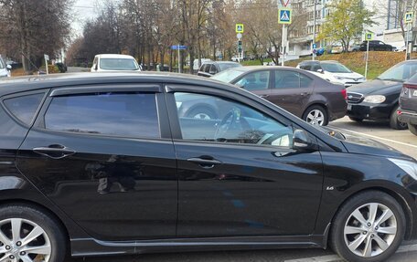 Hyundai Solaris II рестайлинг, 2013 год, 750 000 рублей, 2 фотография