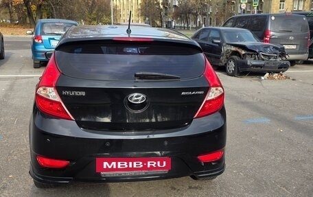 Hyundai Solaris II рестайлинг, 2013 год, 750 000 рублей, 3 фотография