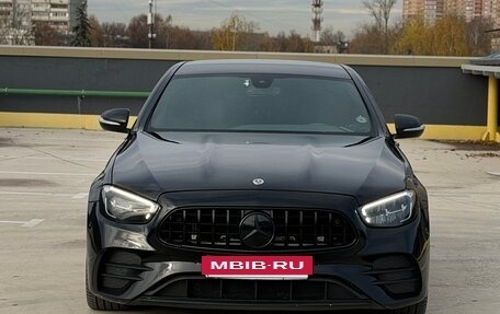 Mercedes-Benz E-Класс, 2020 год, 3 650 000 рублей, 9 фотография