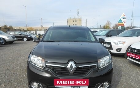 Renault Logan II, 2017 год, 850 000 рублей, 5 фотография