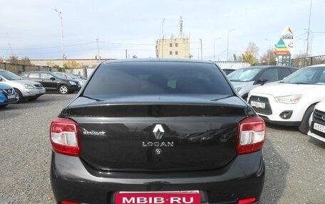 Renault Logan II, 2017 год, 850 000 рублей, 6 фотография