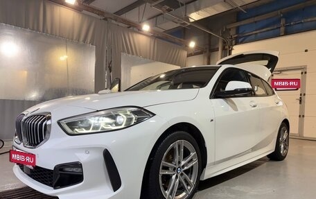 BMW 1 серия, 2020 год, 3 200 000 рублей, 7 фотография