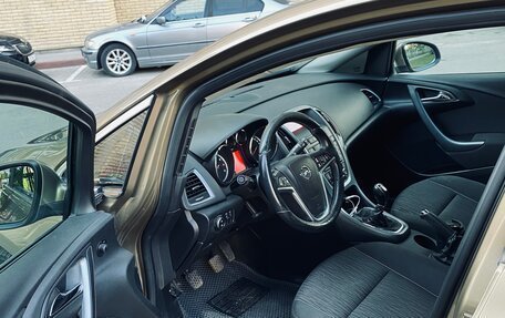 Opel Astra J, 2014 год, 750 000 рублей, 6 фотография