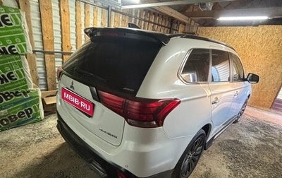 Mitsubishi Outlander III рестайлинг 3, 2022 год, 3 450 000 рублей, 1 фотография