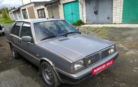 Lancia Prisma, 1986 год, 85 000 рублей, 2 фотография