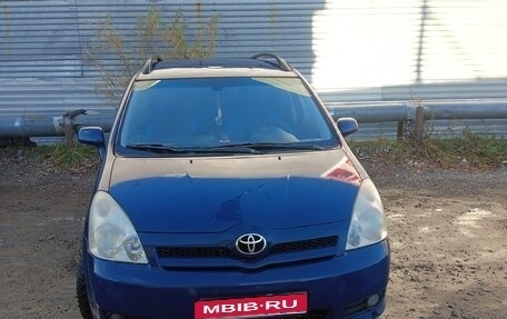 Toyota Corolla Verso I, 2006 год, 490 000 рублей, 1 фотография