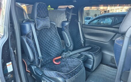 Toyota Vellfire II, 2017 год, 3 400 000 рублей, 15 фотография
